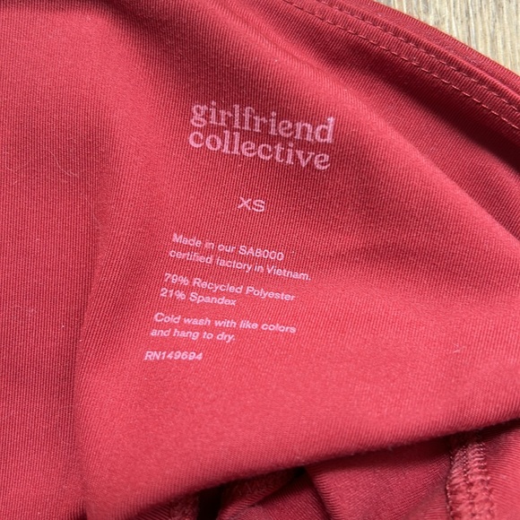 Girlfriend collective red orange biker shorts - Picture 4 of 5